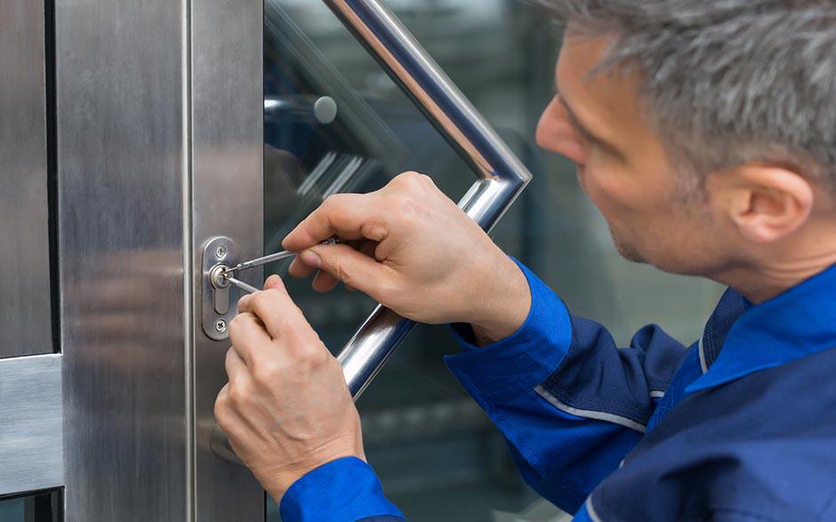 combien coute un serrurier pour ouvrir une porte Vigneux-sur-Seine